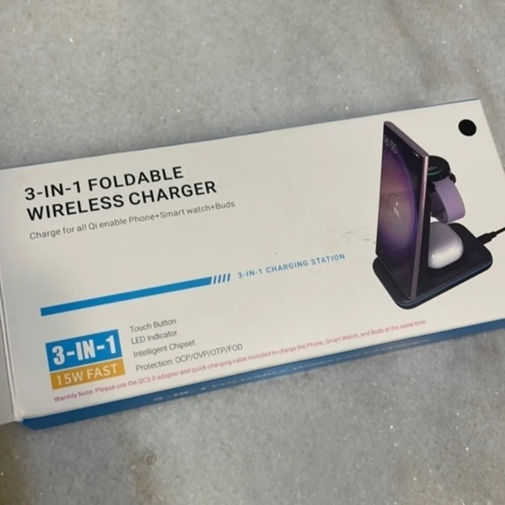3-IN-1 FOLDABLE WIRELESS CHARGER Charge for all Qi enable Phone+Smart watch+buds